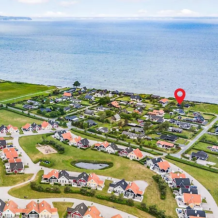 Holiday home Stunning In Brenderup Fyn With House Sea View *